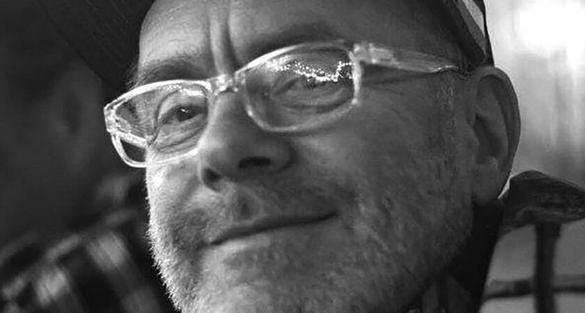 Gallery Says “OMG!” for Graham Elliott Exhibition